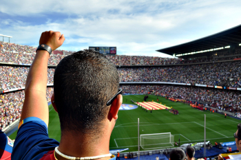 airbnb onderweg spanje: bezoek een voetbalwedstrijd